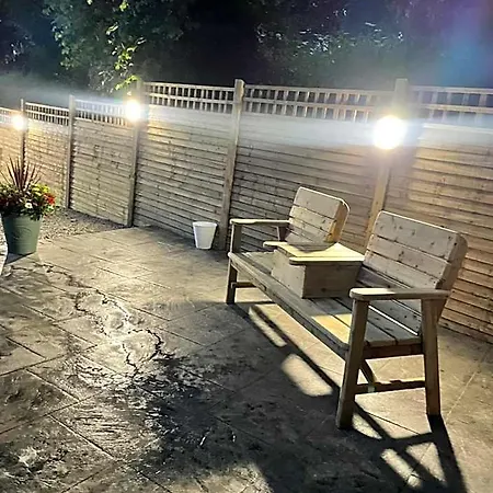 Kapslový hotel Paddock Pod - Sleeps 4 & Roofed Over Private Hot Tub & New Sauna Burnfoot