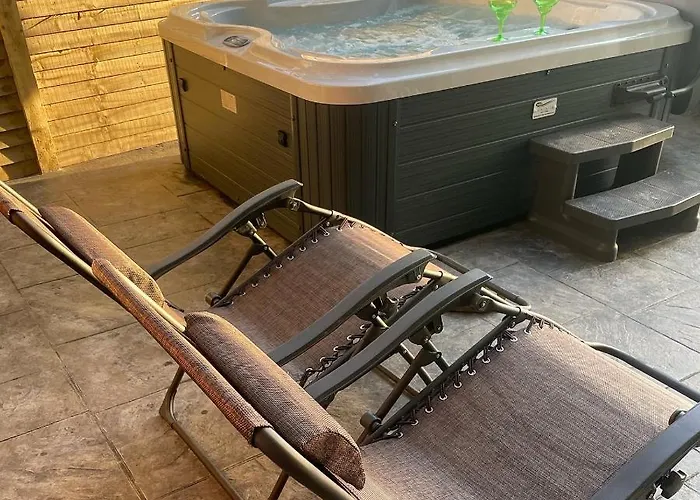 Paddock Pod - Sleeps 4 & Roofed Over Private Hot Tub & New Sauna Hotel cápsula Burnfoot