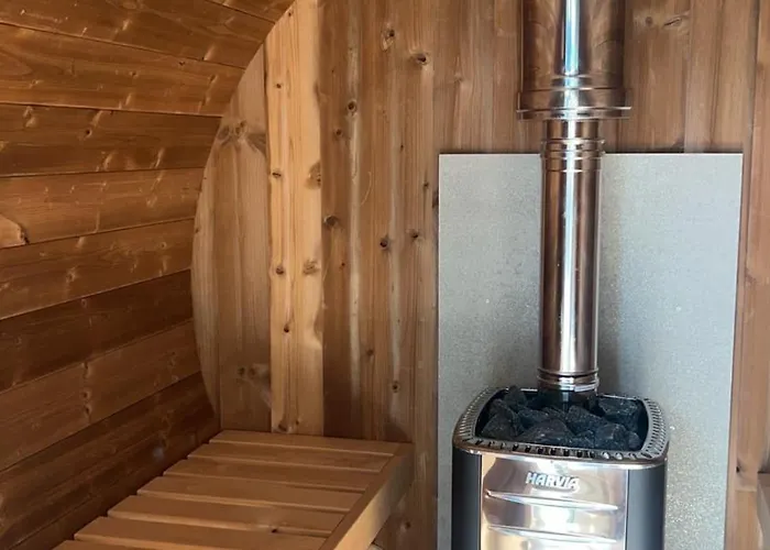 Paddock Pod - Sleeps 4 & Roofed Over Private Hot Tub & New Sauna Hotel cápsula Burnfoot